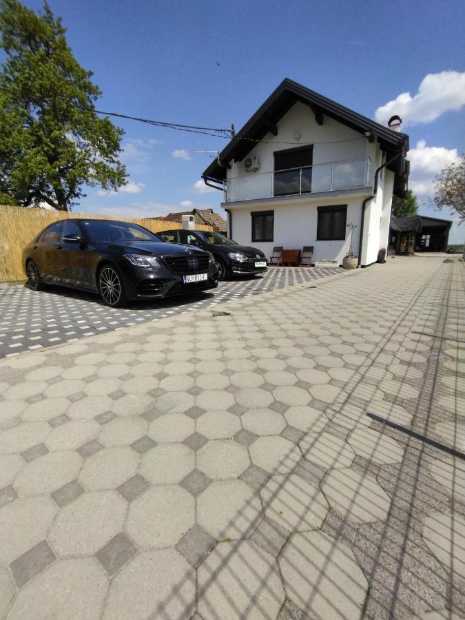Apartment Roki Zagreb Exterior photo